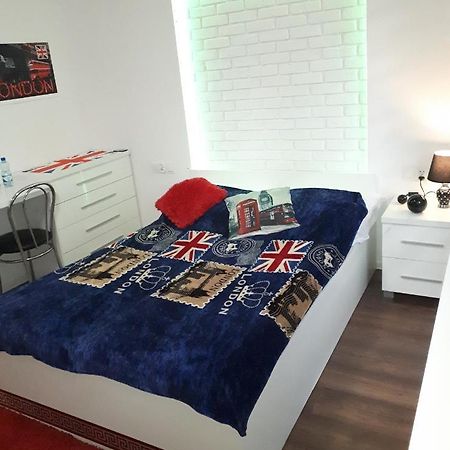 Apartament Centrum Panoramiczna Big Ben Z Balkonem-- Klimatyzacja-- Kielce Exteriör bild