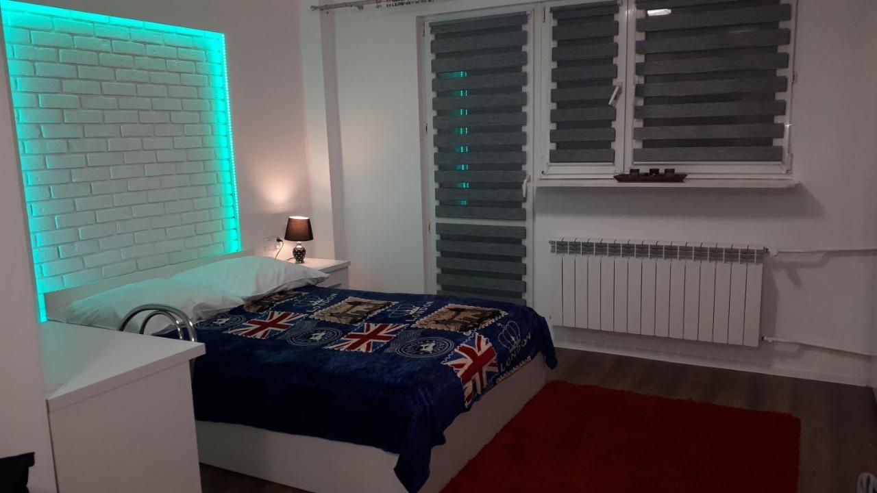Apartament Centrum Panoramiczna Big Ben Z Balkonem-- Klimatyzacja-- Kielce Exteriör bild