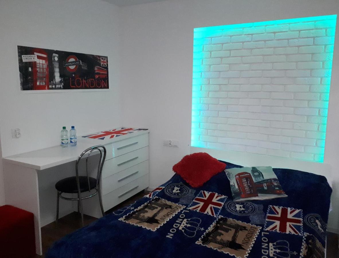 Apartament Centrum Panoramiczna Big Ben Z Balkonem-- Klimatyzacja-- Kielce Exteriör bild