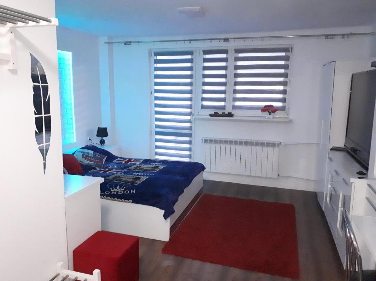 Apartament Centrum Panoramiczna Big Ben Z Balkonem-- Klimatyzacja-- Kielce Exteriör bild