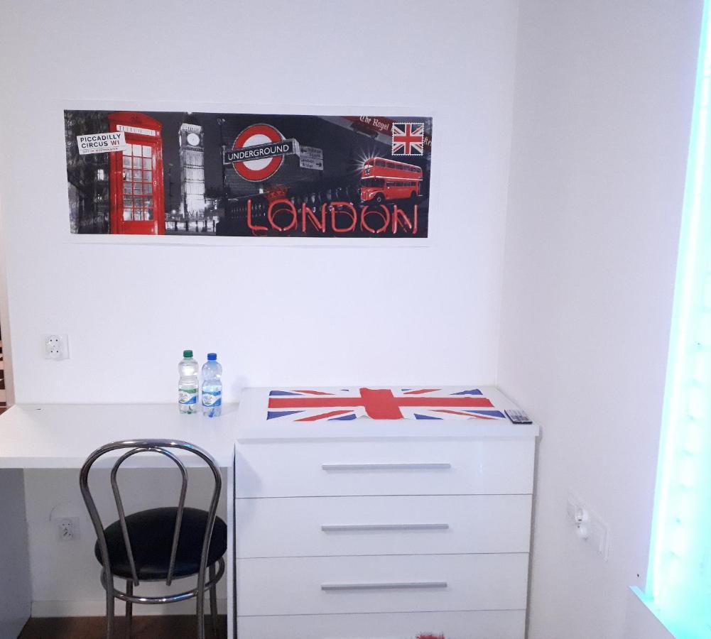 Apartament Centrum Panoramiczna Big Ben Z Balkonem-- Klimatyzacja-- Kielce Exteriör bild